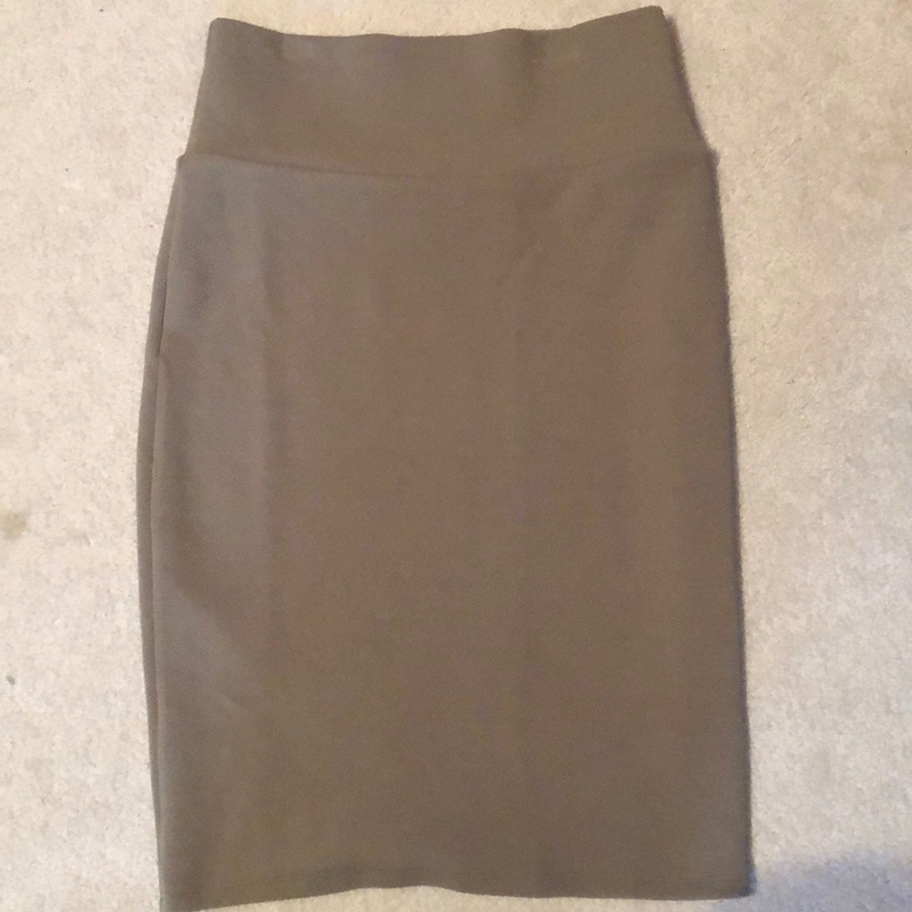 Lularoe Olive Green XS Cassie